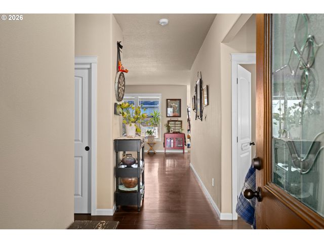400 S BALM St, Yamhill, OR 97148