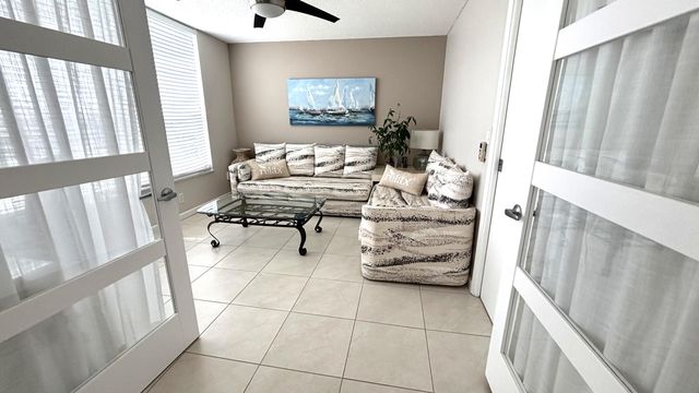 605 OAKS Drive 503, Pompano Beach, FL 33069