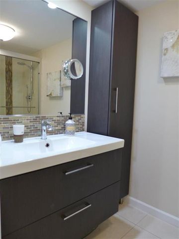 605 OAKS Drive 503, Pompano Beach, FL 33069