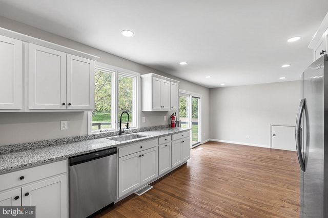 39 HOLLY LANE, Pilesgrove, NJ 08098