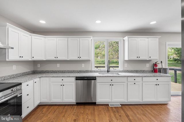 39 HOLLY LANE, Pilesgrove, NJ 08098