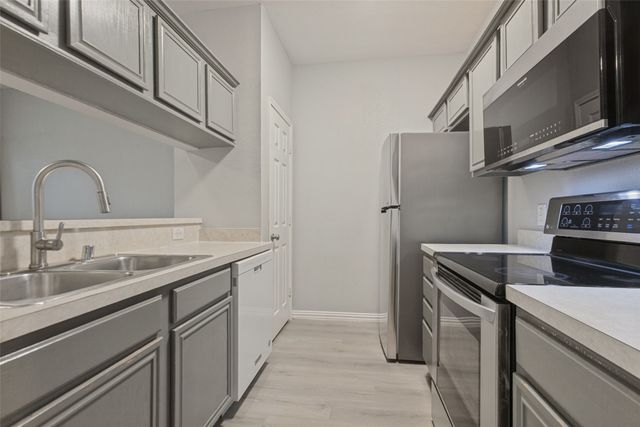3815 Brandon Park Drive, Garland, TX 75044