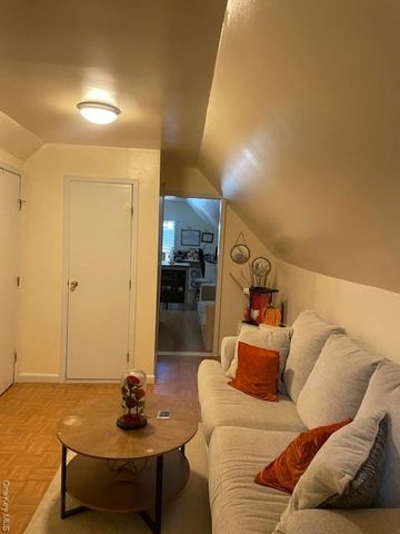 1718 Edison Avenue, Bronx, NY 10461