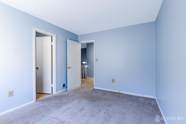 1050 Schmidt Lane, North Brunswick, NJ 08902