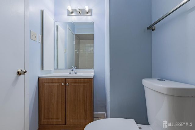 1050 Schmidt Lane, North Brunswick, NJ 08902
