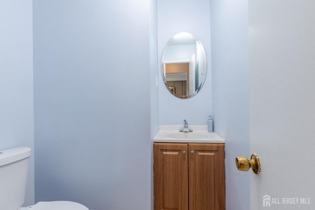 1050 Schmidt Lane, North Brunswick, NJ 08902