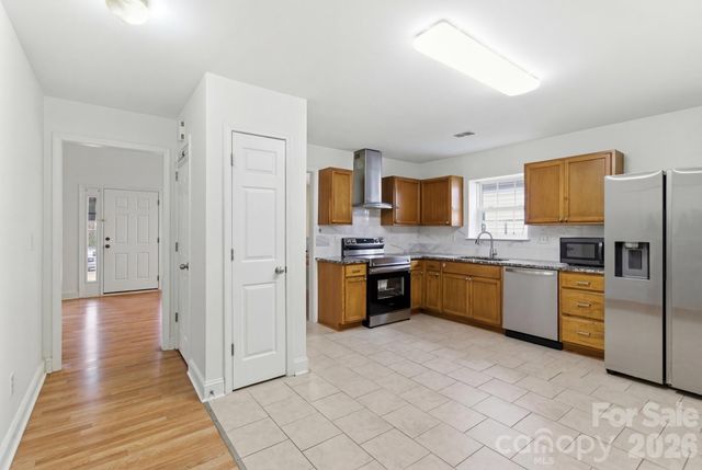 2126 Downing Street, Charlotte, NC 28205