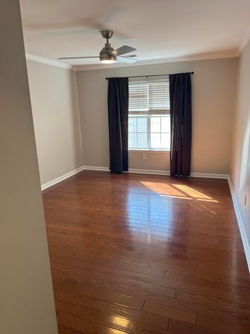 823 Harbor Place Drive, Charleston, SC 29412