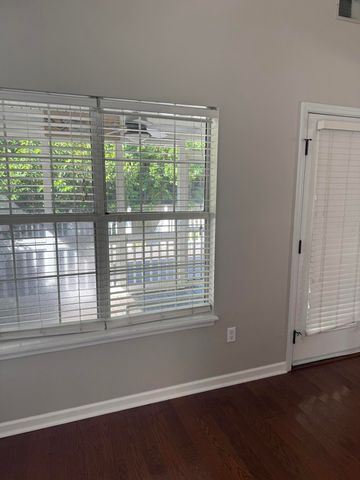 823 Harbor Place Drive, Charleston, SC 29412