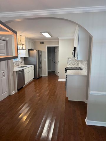 823 Harbor Place Drive, Charleston, SC 29412