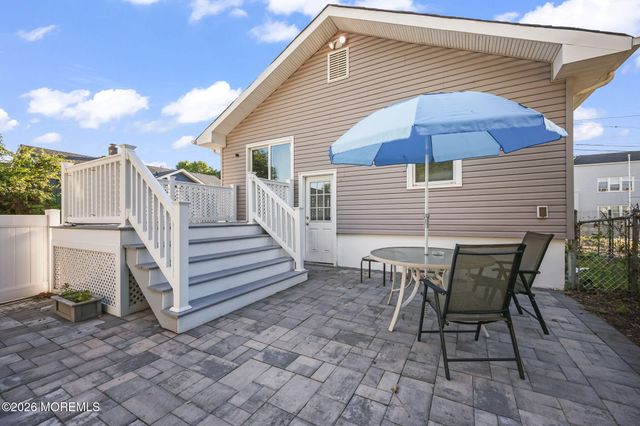 34 Lipman Place, Neptune City, NJ 07753
