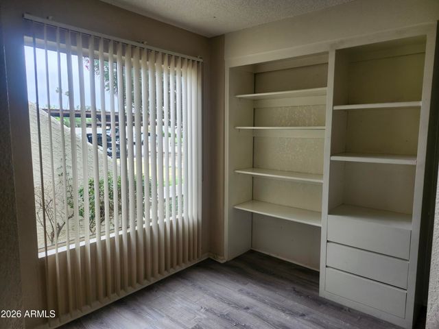 4730 W NORTHERN Avenue 1131, Glendale, AZ 85301