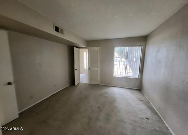 4730 W NORTHERN Avenue 1131, Glendale, AZ 85301