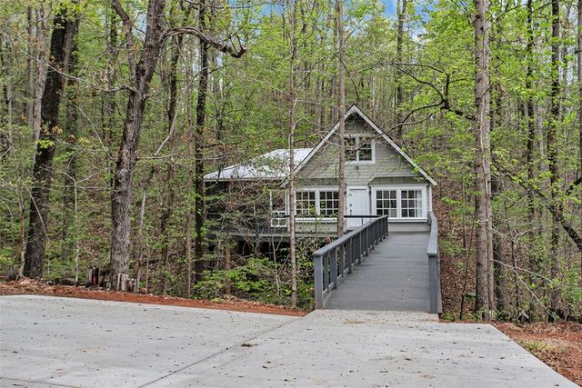 110 Pine Ridge Drive, Westminster, SC 29693