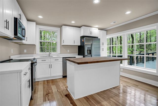 110 Pine Ridge Drive, Westminster, SC 29693