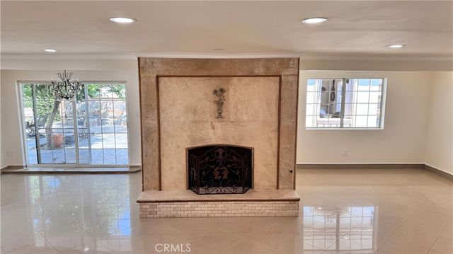 2138 N Frederic, Burbank, CA 91504