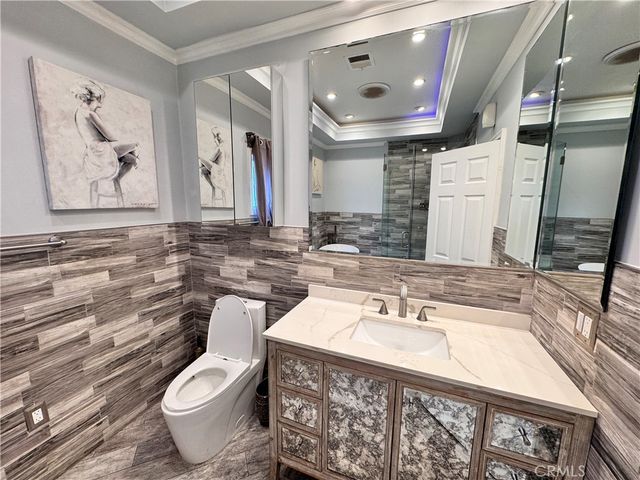 2138 N Frederic, Burbank, CA 91504