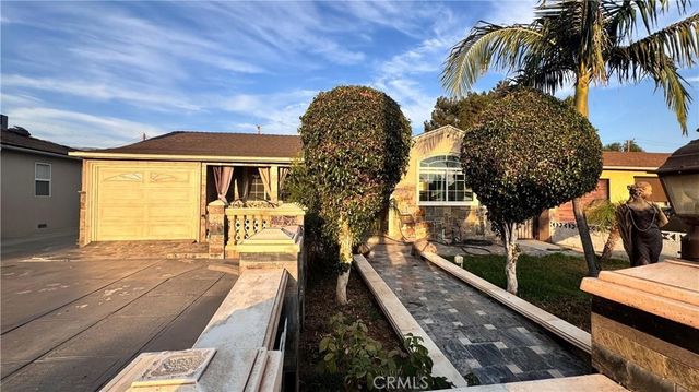 2138 N Frederic, Burbank, CA 91504