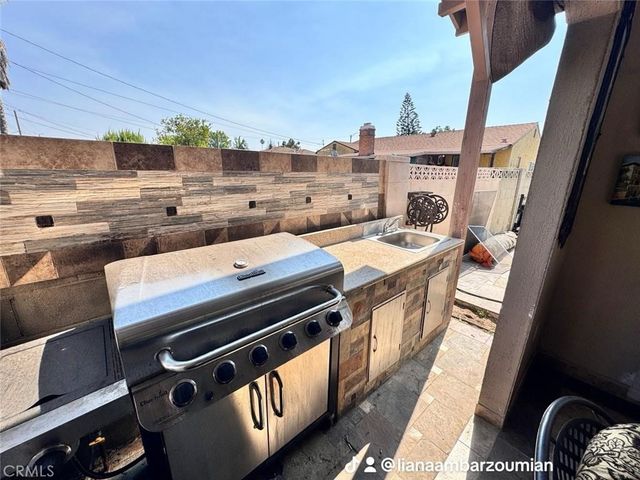 2138 N Frederic, Burbank, CA 91504