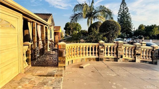 2138 N Frederic, Burbank, CA 91504