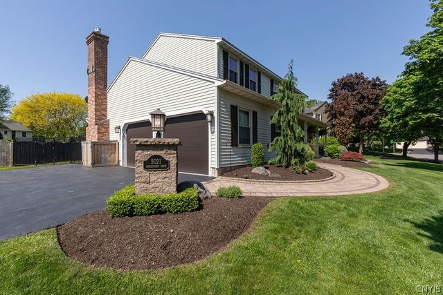 5021 Chesapeake Drive, Clay, NY 13212