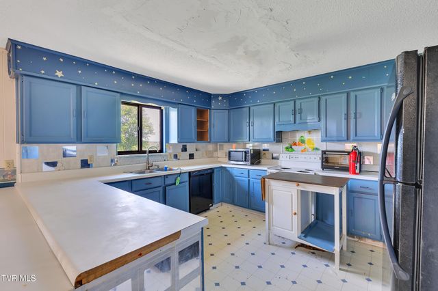 10960 Lonesome Pine Trail, Bulls Gap, TN 37711