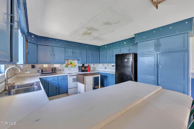 10960 Lonesome Pine Trail, Bulls Gap, TN 37711