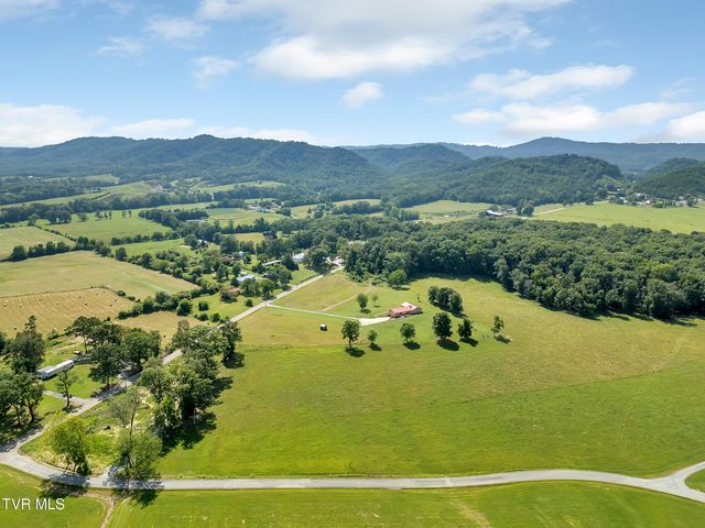 10960 Lonesome Pine Trail, Bulls Gap, TN 37711