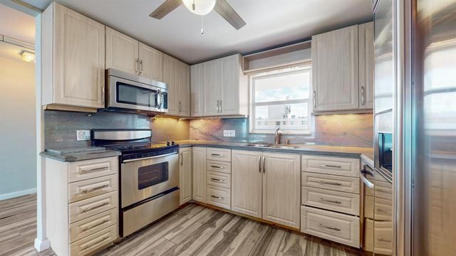 1051 HILLSBORO MILE 905E, Hillsboro Beach, FL 33062