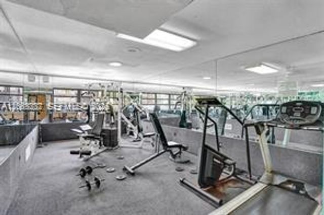 10421 N Kendall Dr C201, Miami, FL 33176