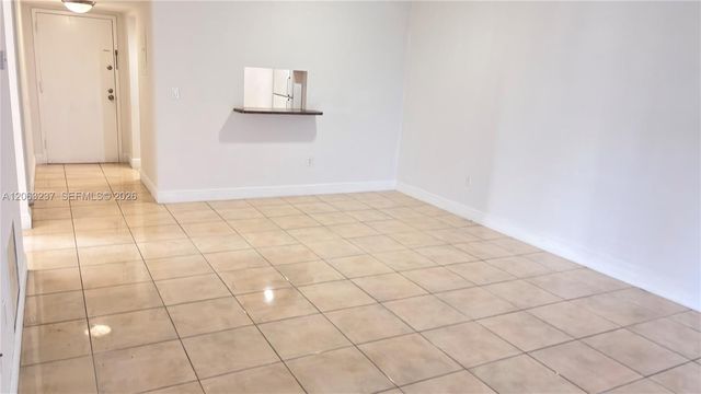 10421 N Kendall Dr C201, Miami, FL 33176