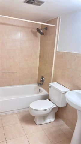 10421 N Kendall Dr C201, Miami, FL 33176