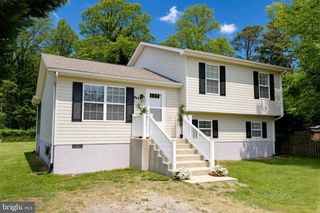 966 CRYSTAL ROCK RD, Lusby, MD 20657