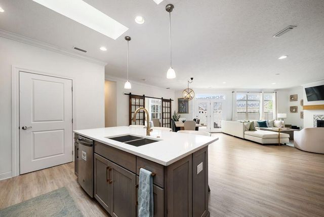 6475 Trinity Knoll Landing, Delaware, OH 43015