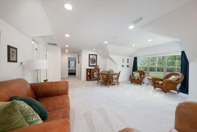 6475 Trinity Knoll Landing, Delaware, OH 43015
