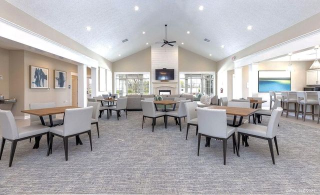 6475 Trinity Knoll Landing, Delaware, OH 43015