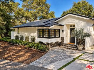 16822 Escalon Drive, Encino, CA 91436