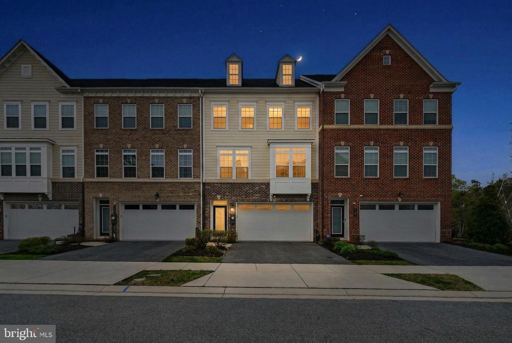 Image 3 of property listing at 6403 TOTTERIDGE ST, Baltimore, MD 21220