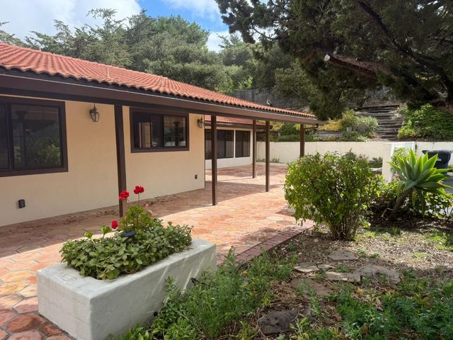 11585 Mccarthy Road, Carmel Valley, CA 93924