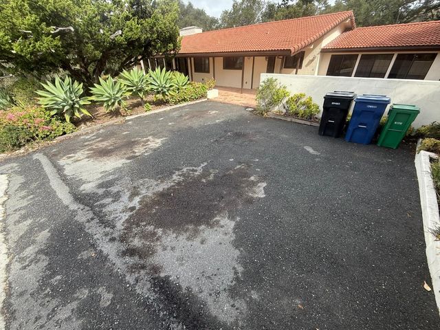 11585 Mccarthy Road, Carmel Valley, CA 93924