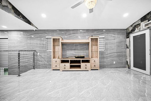 7830 SW 120th St, Pinecrest, FL 33156