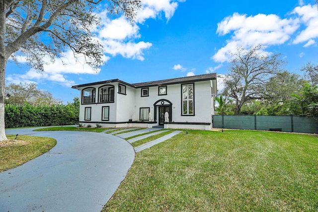 7830 SW 120th St, Pinecrest, FL 33156