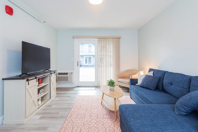 449 Ocean Boulevard 113, Hampton, NH 03842