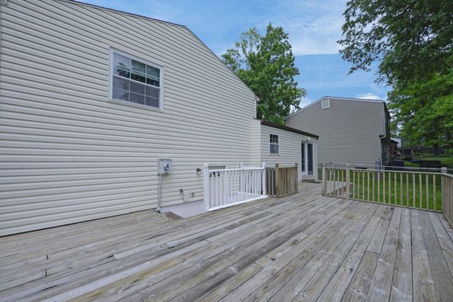 3827 Orange Blossom Lane, Gahanna, OH 43230