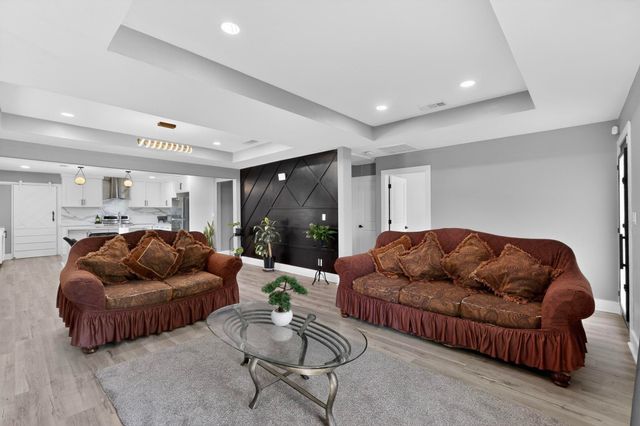 602 N Bagdad Road, Grand Prairie, TX 75050