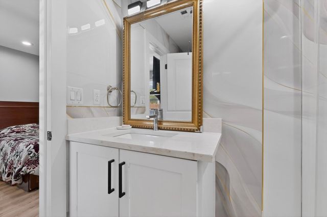 602 N Bagdad Road, Grand Prairie, TX 75050