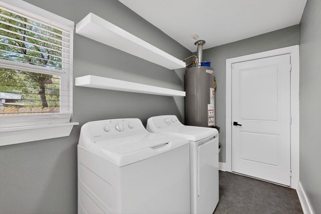 602 N Bagdad Road, Grand Prairie, TX 75050