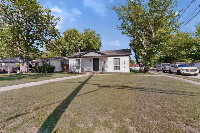 602 N Bagdad Road, Grand Prairie, TX 75050