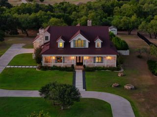 148 Trailmaster CIR, Driftwood, TX 78619