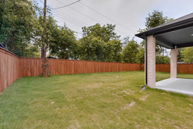 103 N Wisteria Street, Mansfield, TX 76063